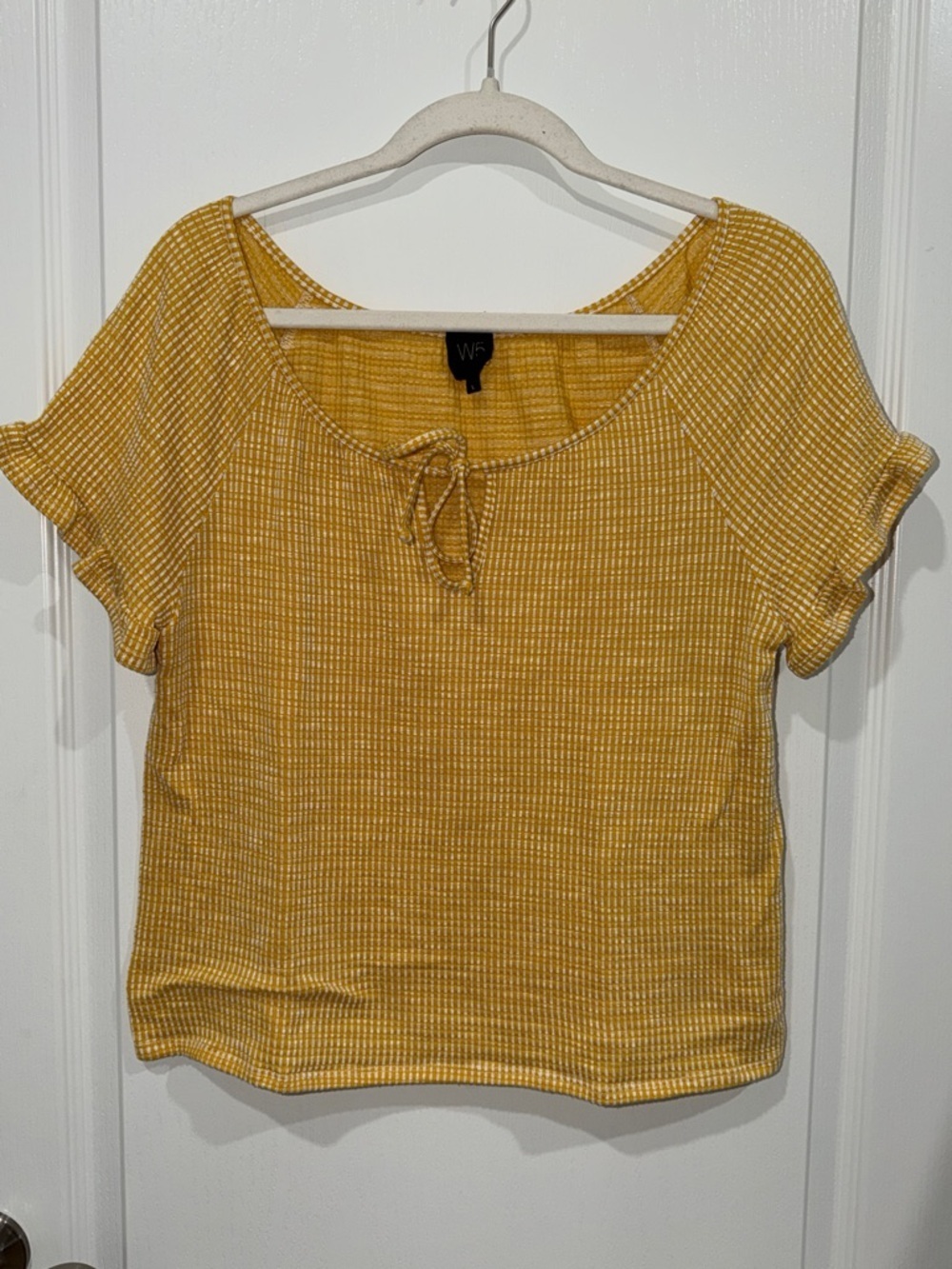 W5 Yellow Knit Tie-Front Short Sleeve Top size large